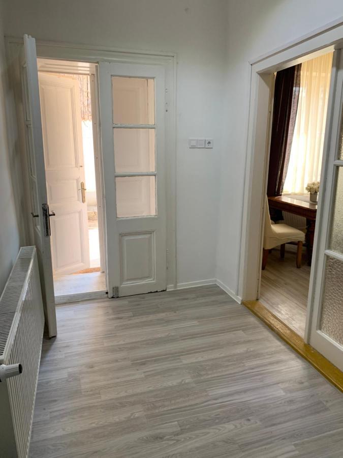 Bazsalikom Vendeghaz Sarospatak Bagian luar foto